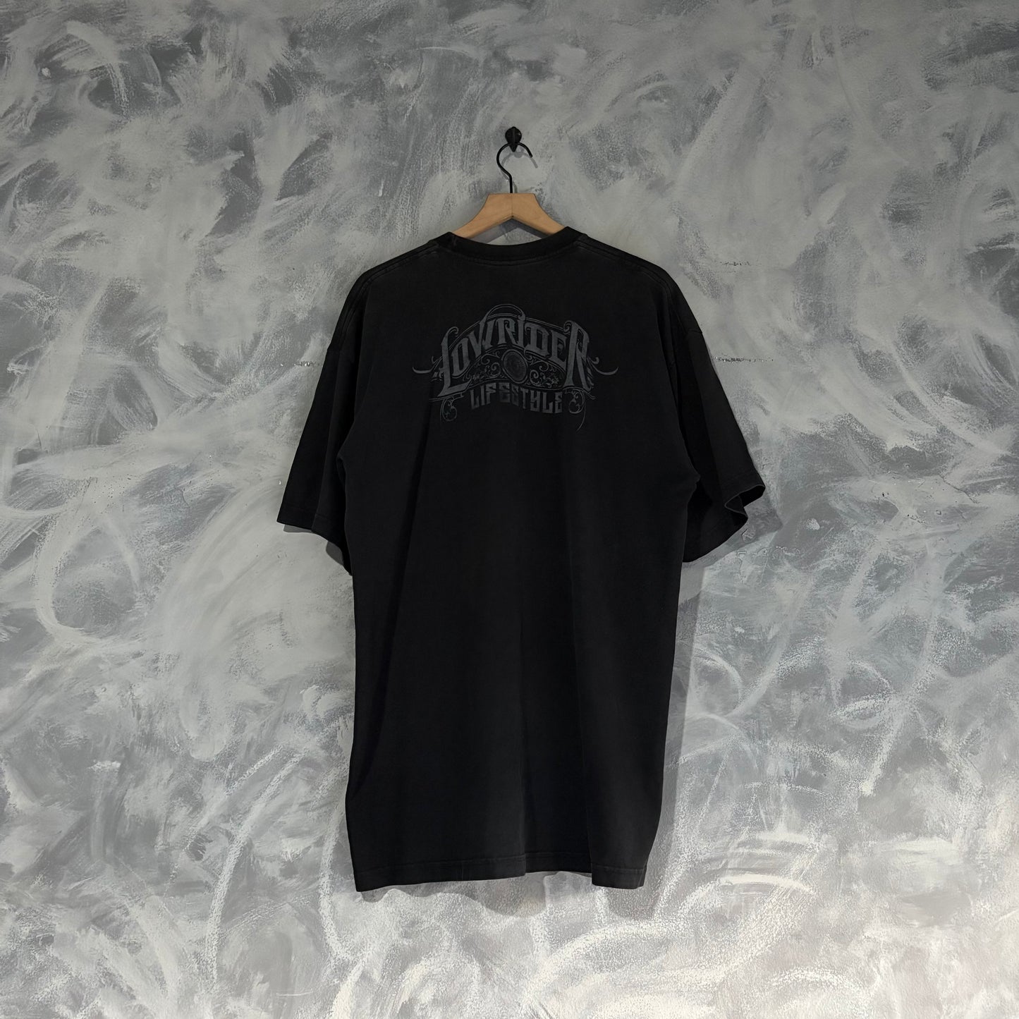 Playera Streetwear Supply Para Hombre Talla 2XL Color Negro Lowrider Lifestyle