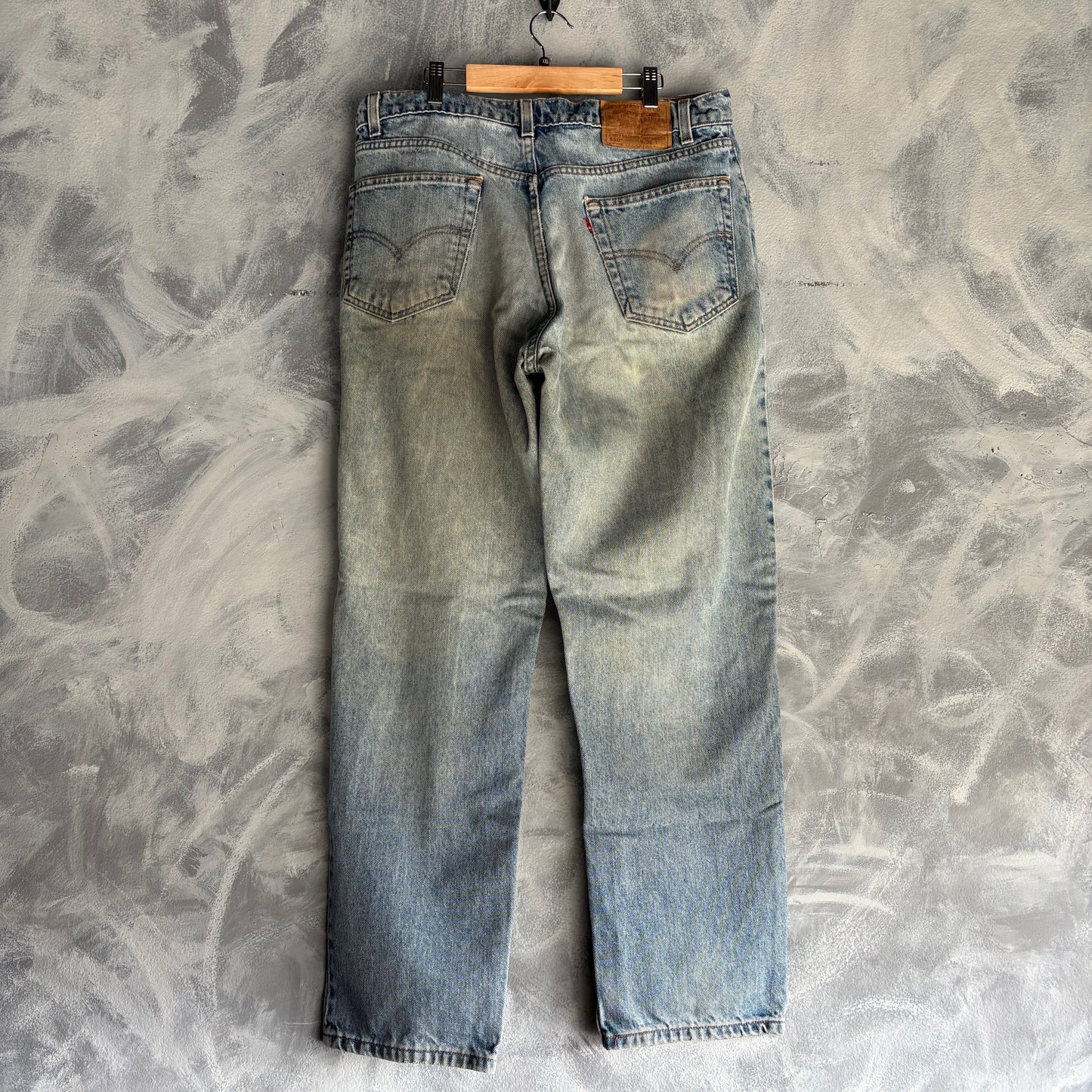 Pantalón Levi’s Para Hombre Talla 36x30 Mezclilla Color Azul Deslavado 550 Relaxed Fit