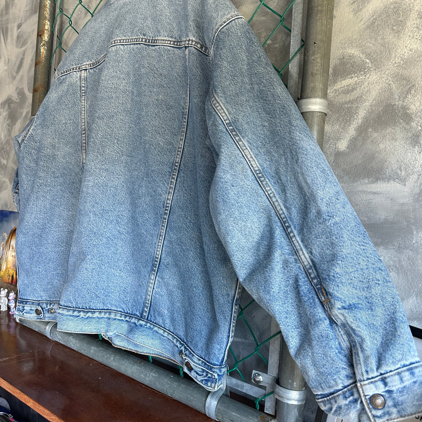 Chamarra Vintage De Mezclilla Levis De Hombre Talla 2XL Color Azul Claro De Borrego Con Forro