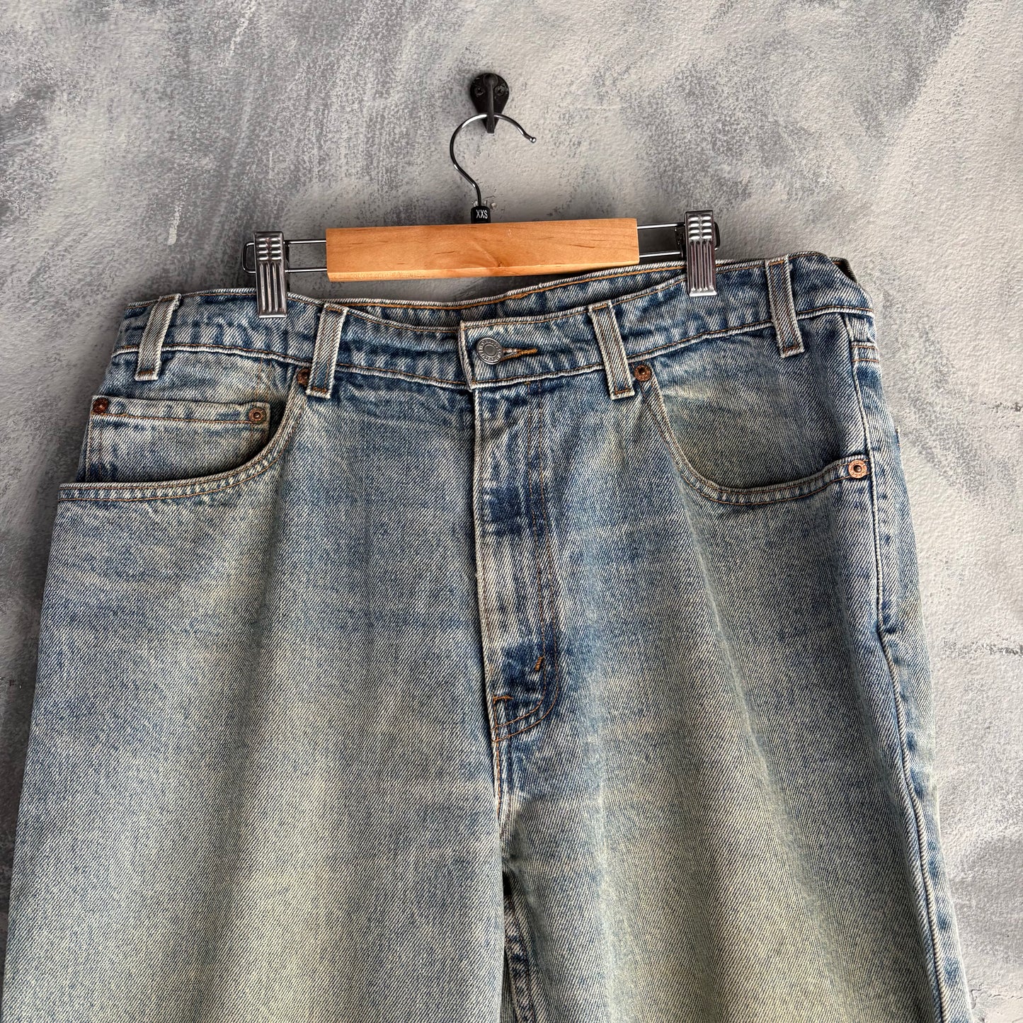 Pantalón Levi’s Para Hombre Talla 36x30 Mezclilla Color Azul Deslavado 550 Relaxed Fit