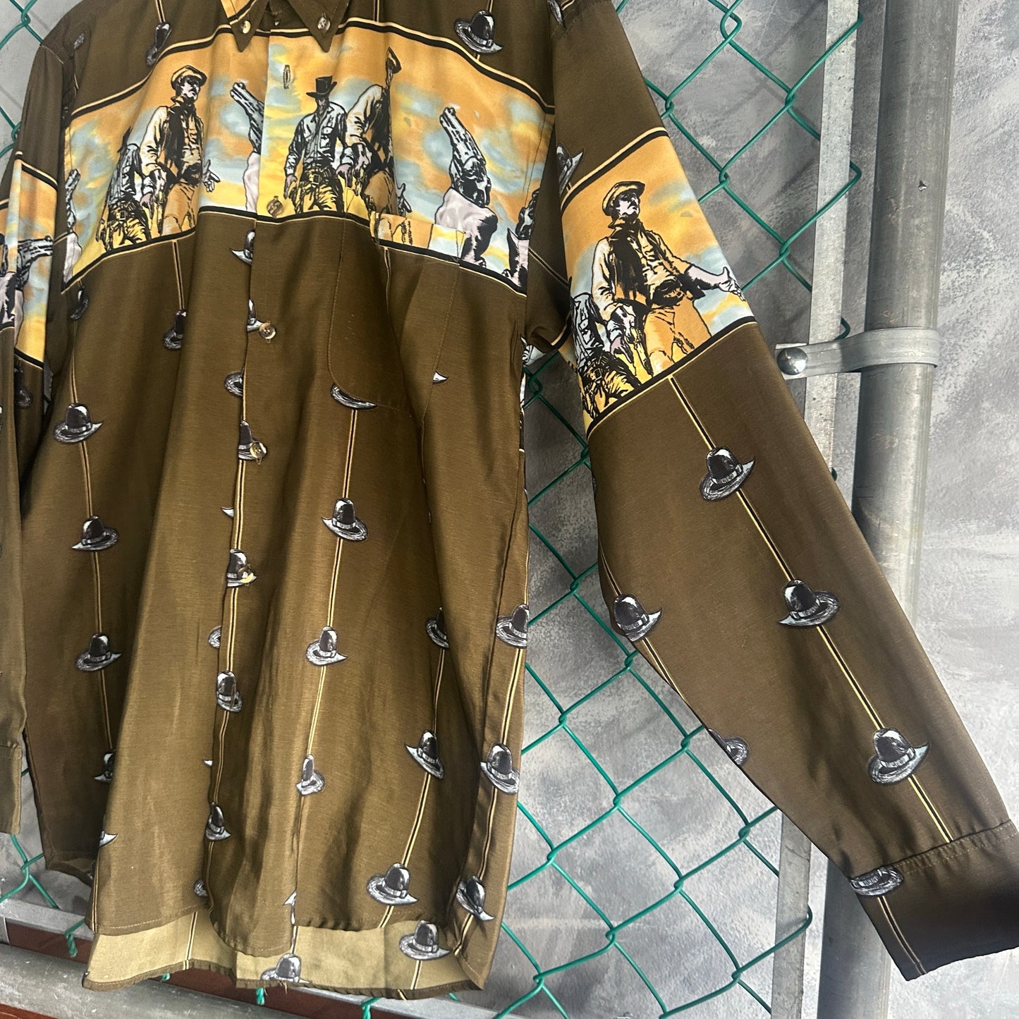 Camisa De Botones Vaquera De Hombre Talla L Color Cafe Sombrero Azteca