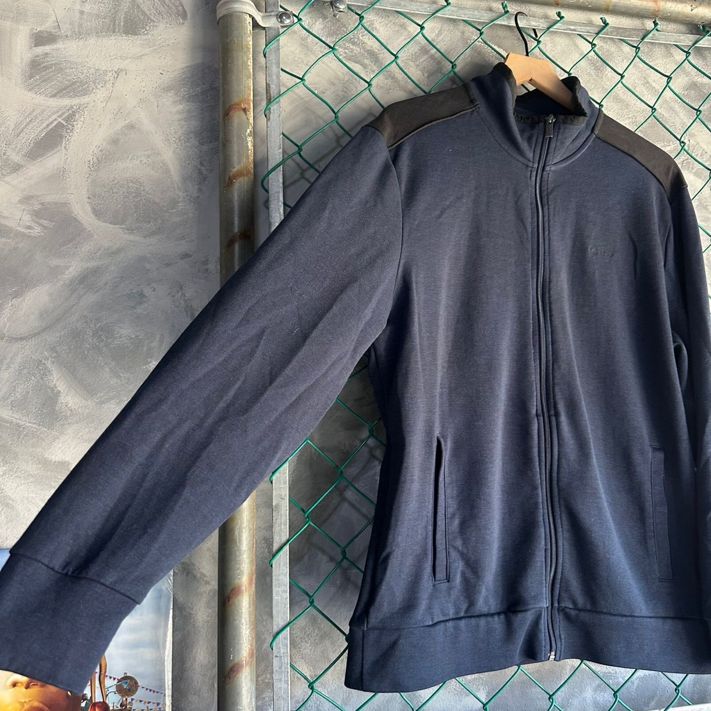 Suter Calvin Klein De Hombre Talla L Color Azul Marino Con Ziper Sin Gorro Deportivo