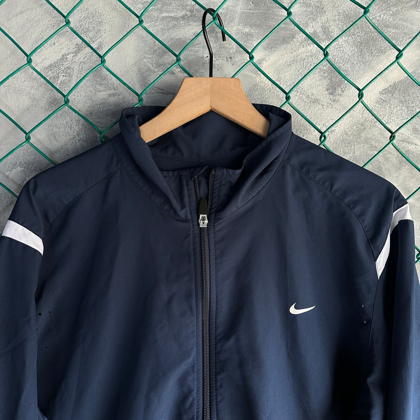 Chamarra Nike De Hombre Talla XL Color Azul Marino Dri Fit De Ziper