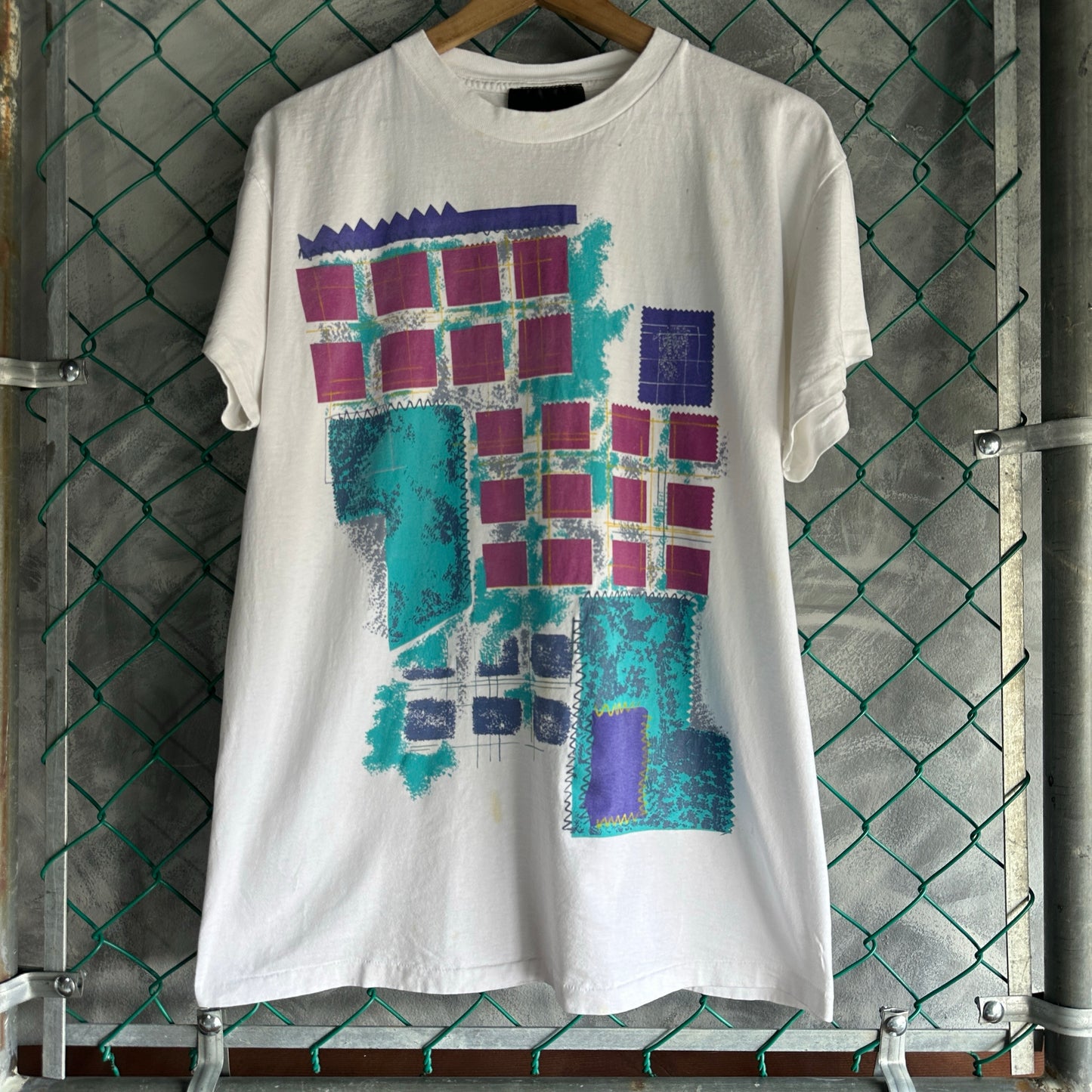 Camisa Vintage De Arte Abstracto De Hombre Talla Xl Color Blanco Corte Oversize Cuello Grueso