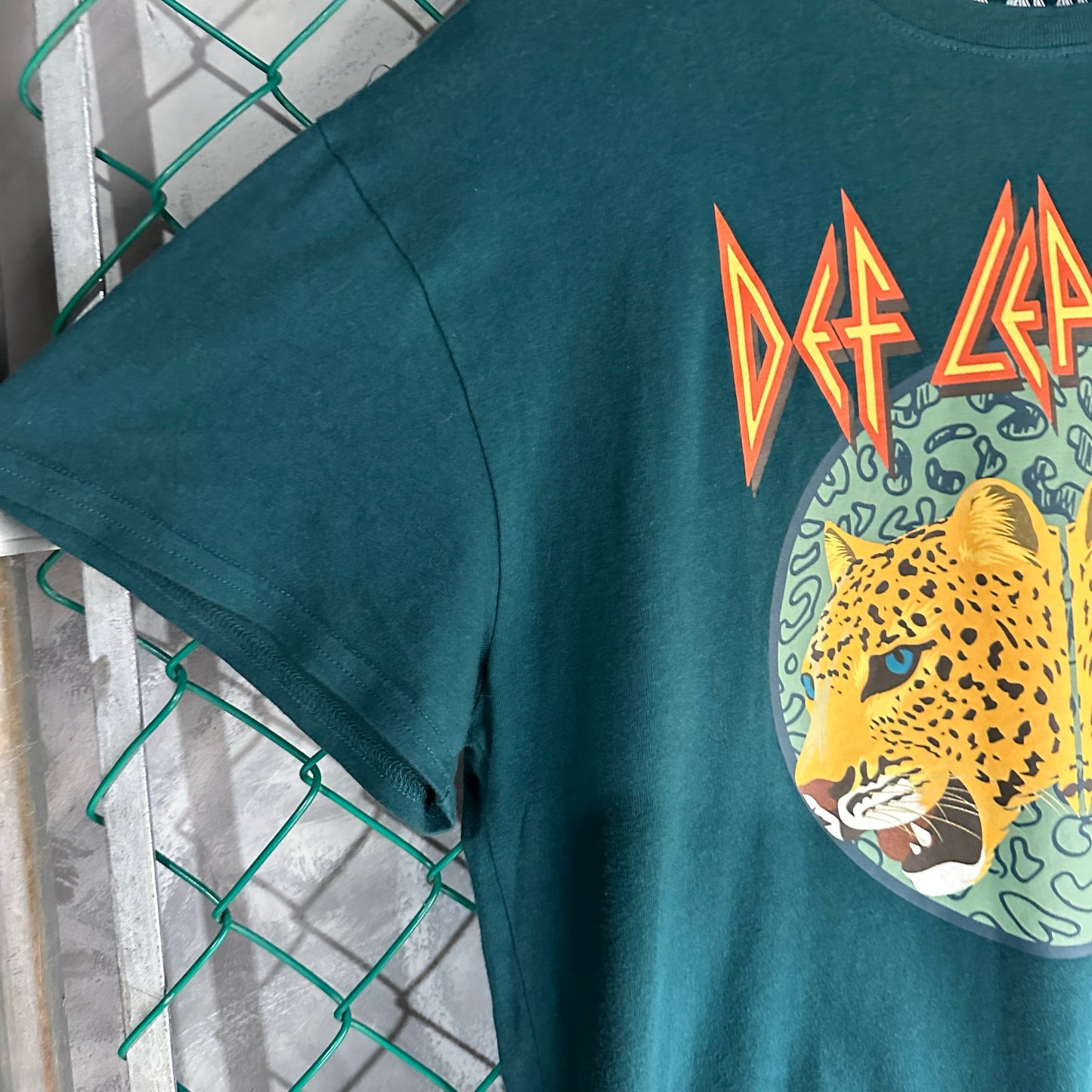 Camisa Def Leppard De Hombre Talla XL Color Verde Rock Britanico 80s