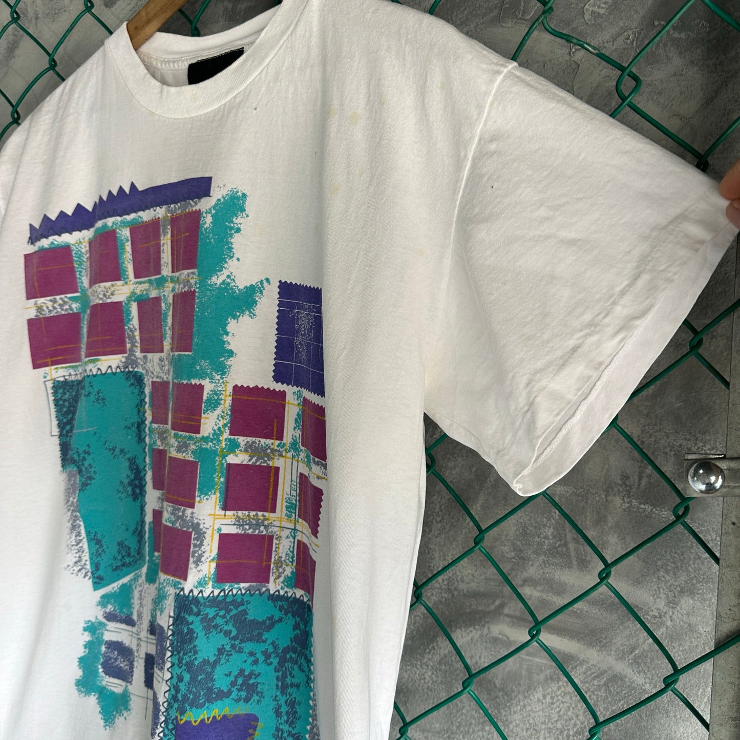 Camisa Vintage De Arte Abstracto De Hombre Talla Xl Color Blanco Corte Oversize Cuello Grueso