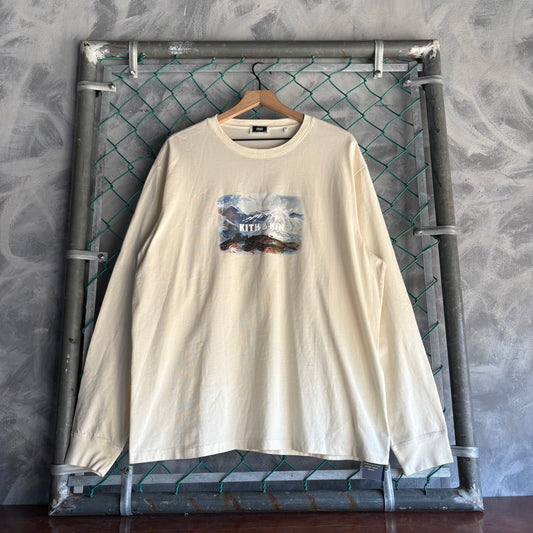 Playera de Manga Larga Kith Para Hombre Talla XL Color Beige Montañas