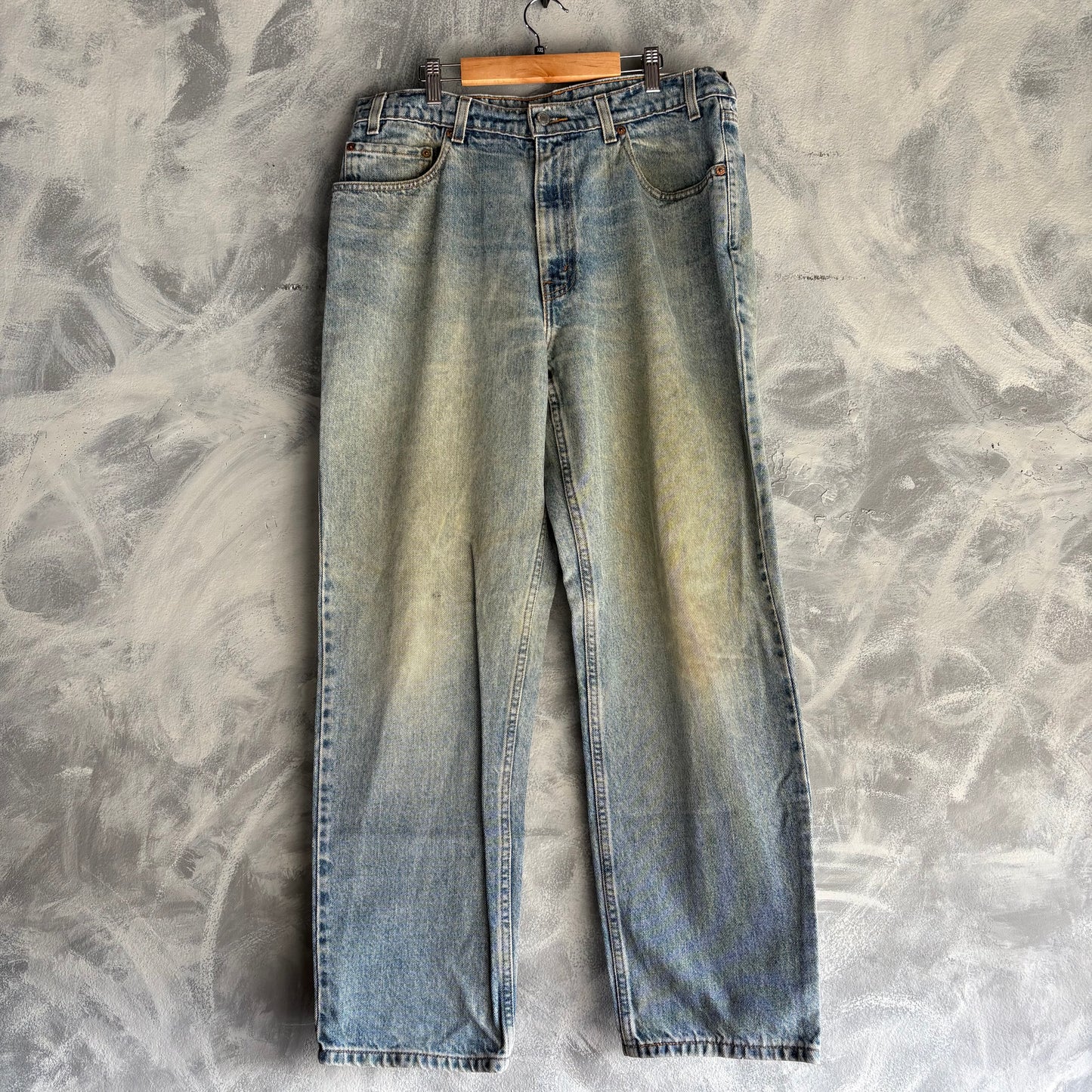 Pantalón Levi’s Para Hombre Talla 36x30 Mezclilla Color Azul Deslavado 550 Relaxed Fit