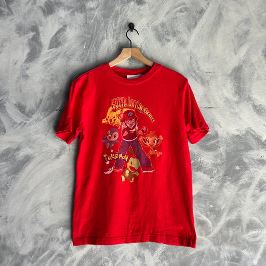 Playera Pokémon para hombre talla S color rojo con logo grande de Ash ￼