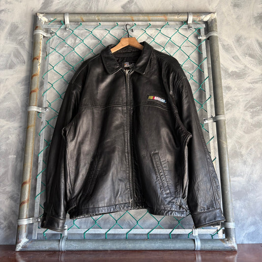 Chaqueta Vintage de Piel Nascar Para Hombre Talla 2XL Color Negro 2000’s