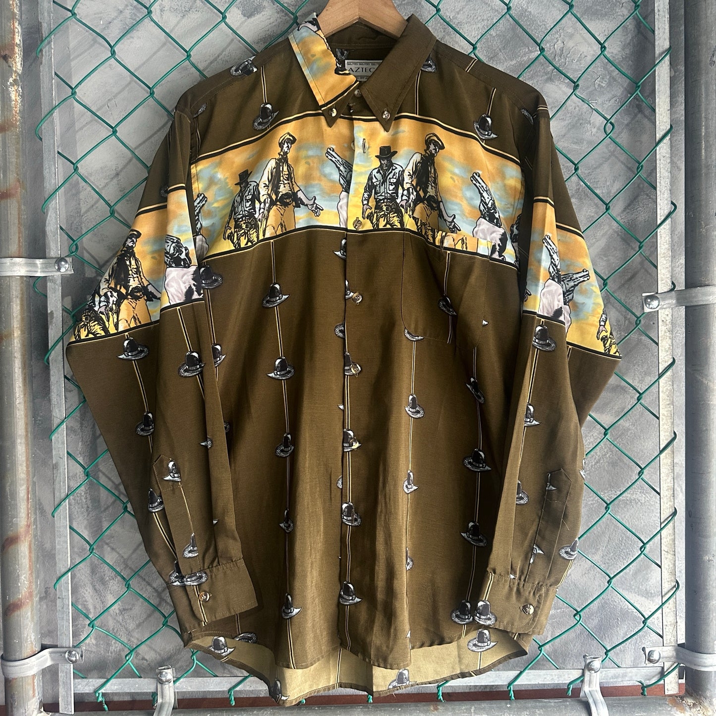 Camisa De Botones Vaquera De Hombre Talla L Color Cafe Sombrero Azteca