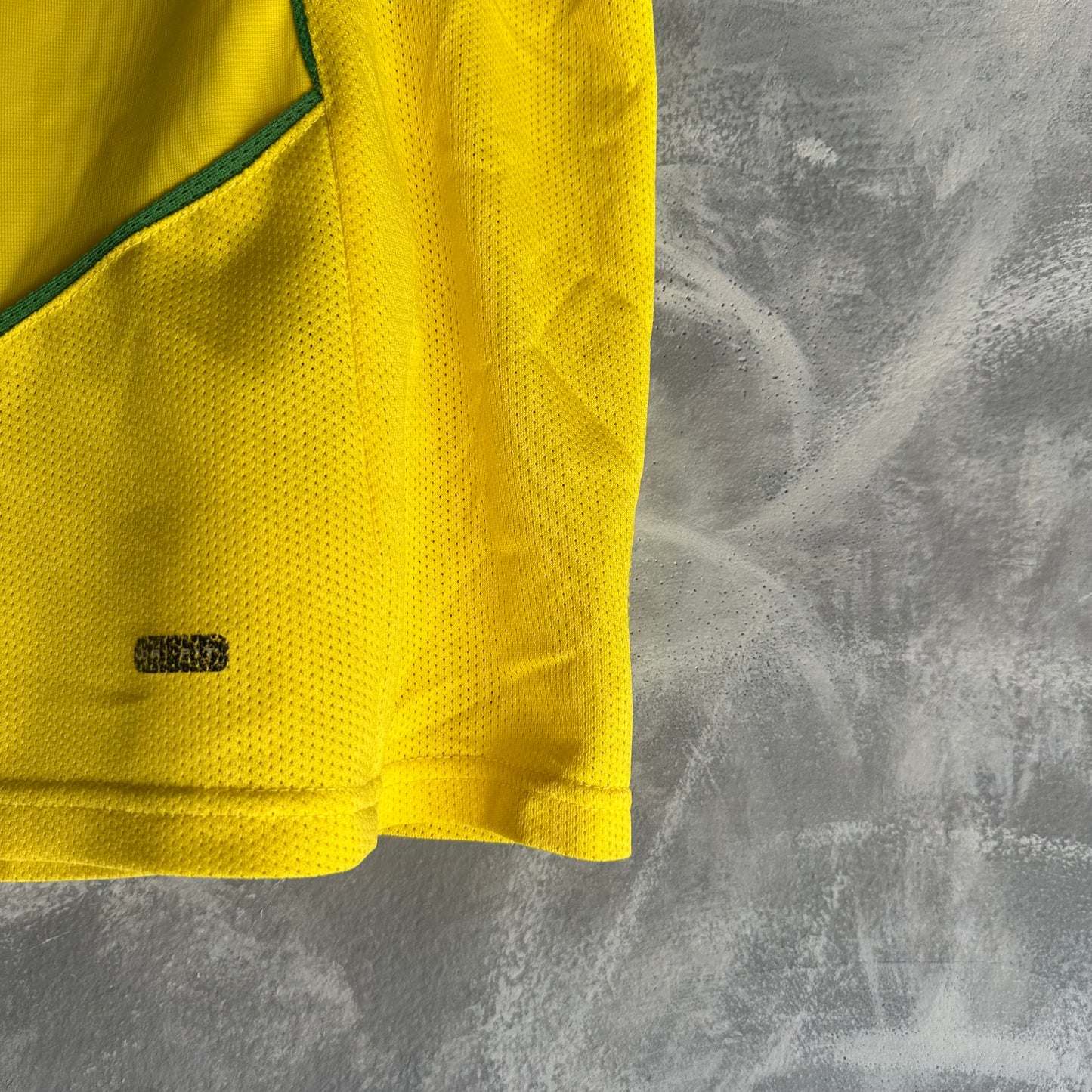 Jersey Vintage Nike para hombre, talla L color Amarillo Brasil 2006 Ronaldo Nazário