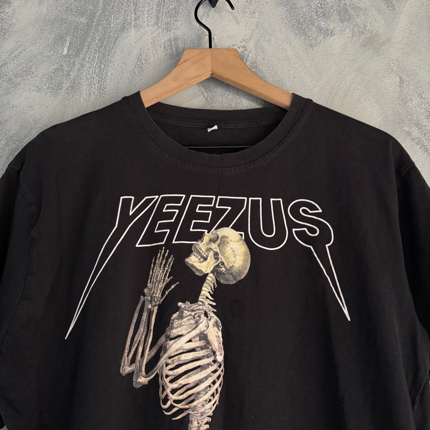 Playera de Yeezus Para Hombre Talla XL Reducida a M Color Negro Tour 2013