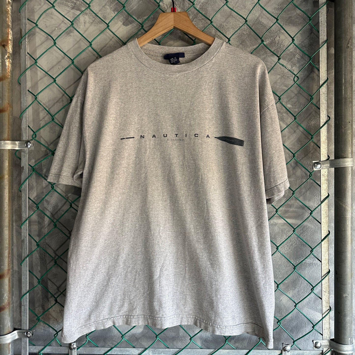 Camisa Vintage Nautica de Hombre Talla L Color Gris Oversize Boxy Cuello Grueso