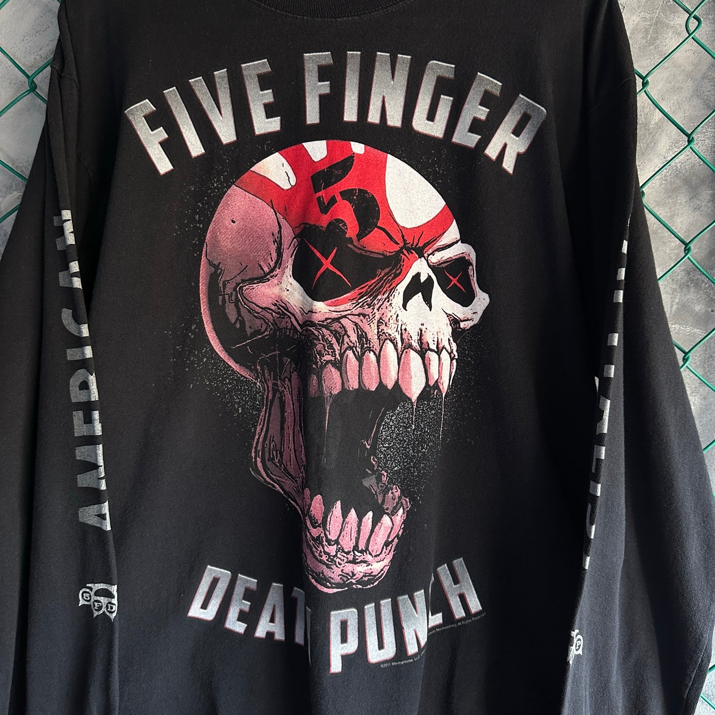 Camisa De FIve Finger Death Punch De Hombre Talla XL Color Negro Manga Larga Print En Mangas Calaca
