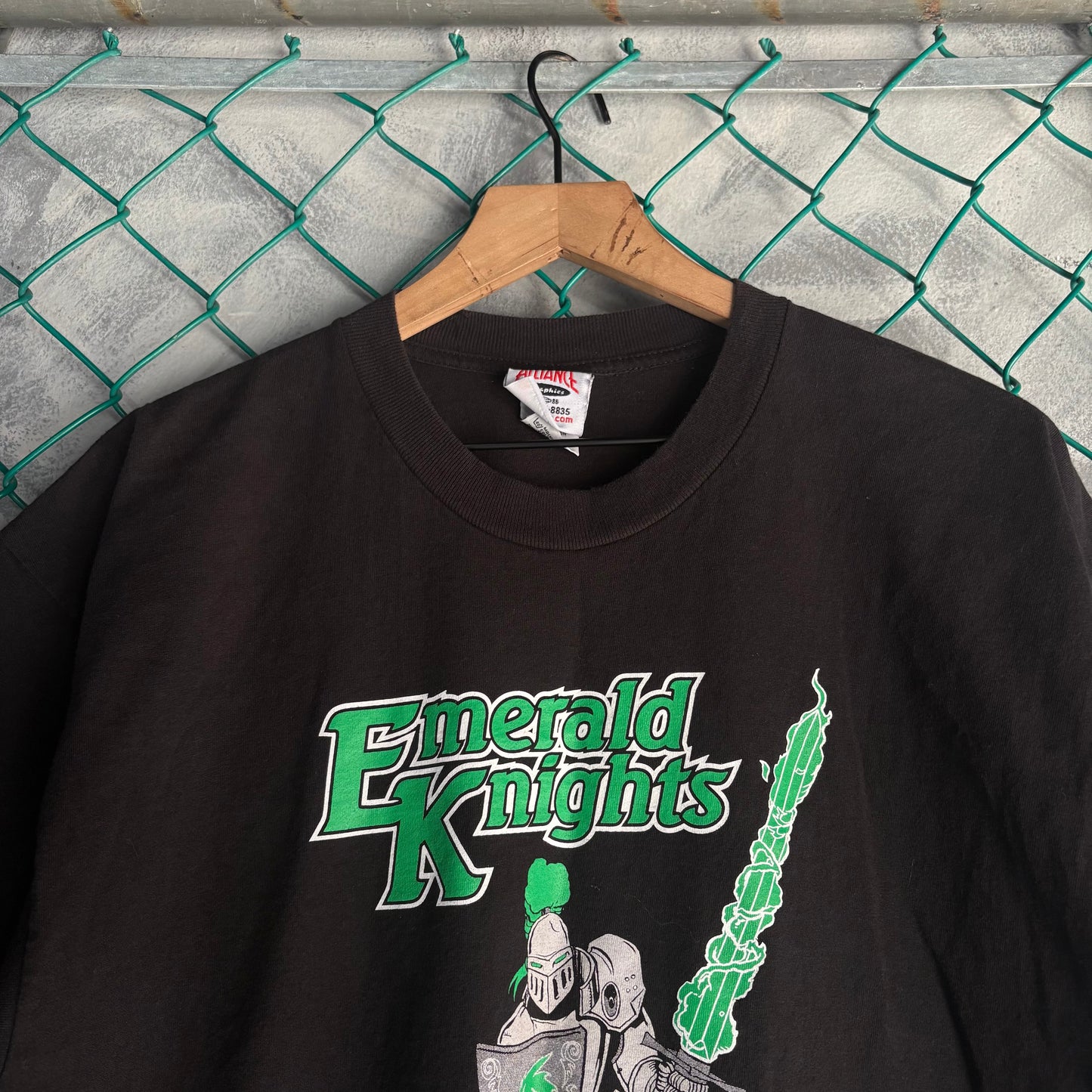 Playera Allance Para Hombre Talla XL Color Negro Emerald Knights Cómics Games