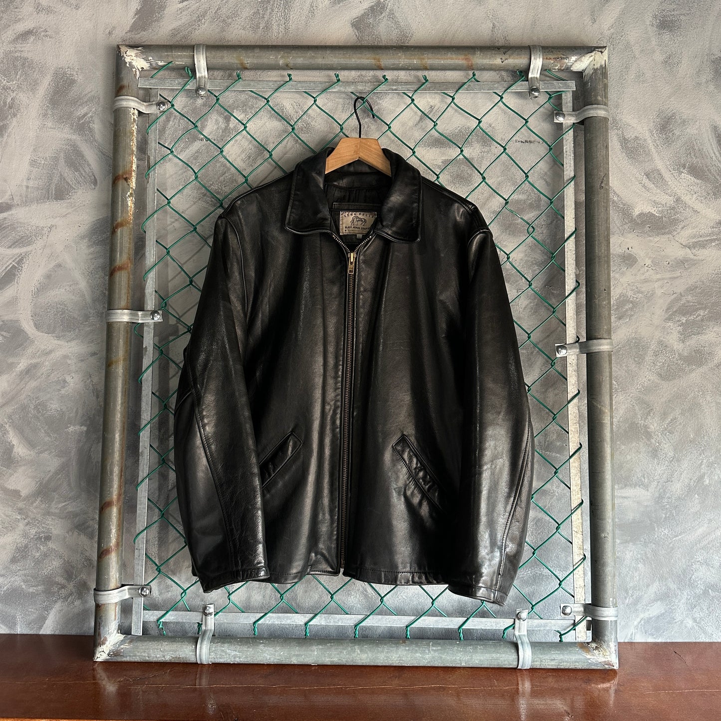 Chamarra Vintage Black Horse Company De Hombre Talla L Color Negro De Cuero Piel Genuina Gruesa