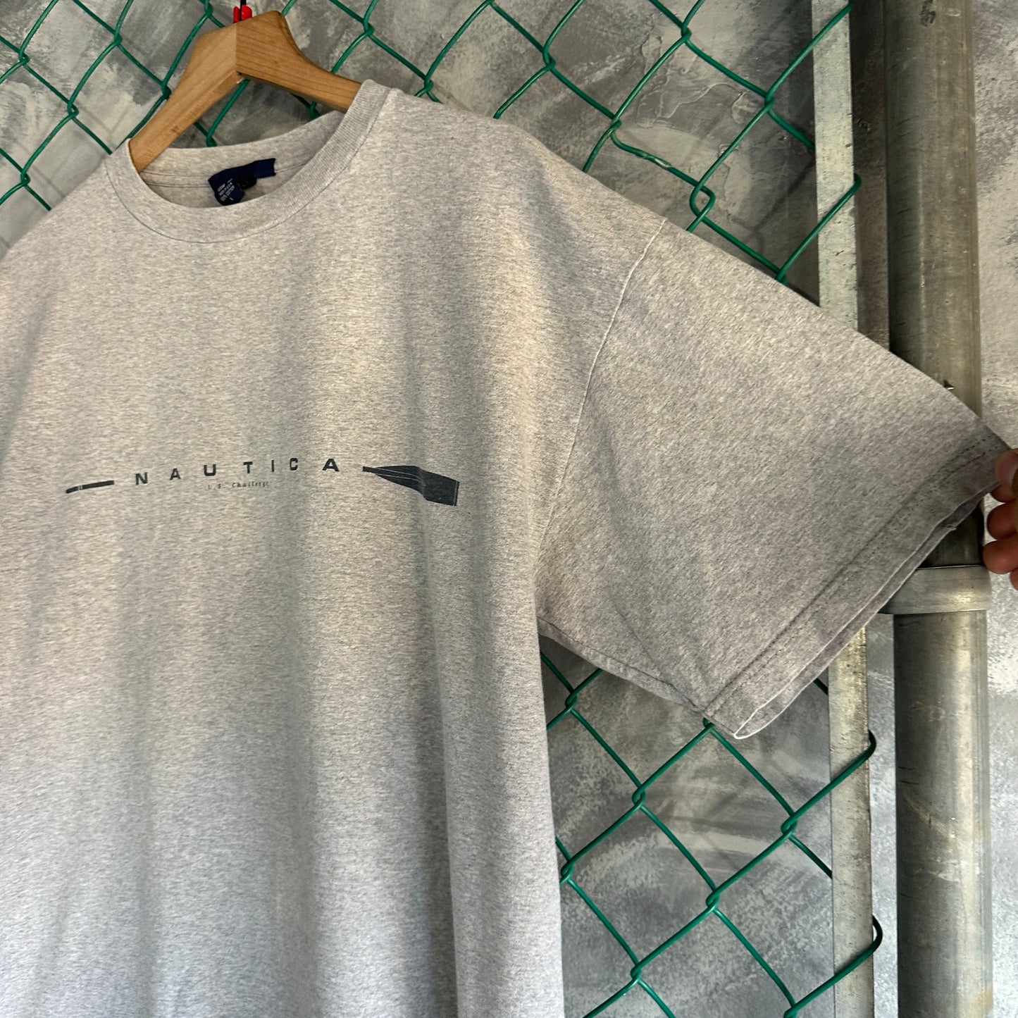 Camisa Vintage Nautica de Hombre Talla L Color Gris Oversize Boxy Cuello Grueso