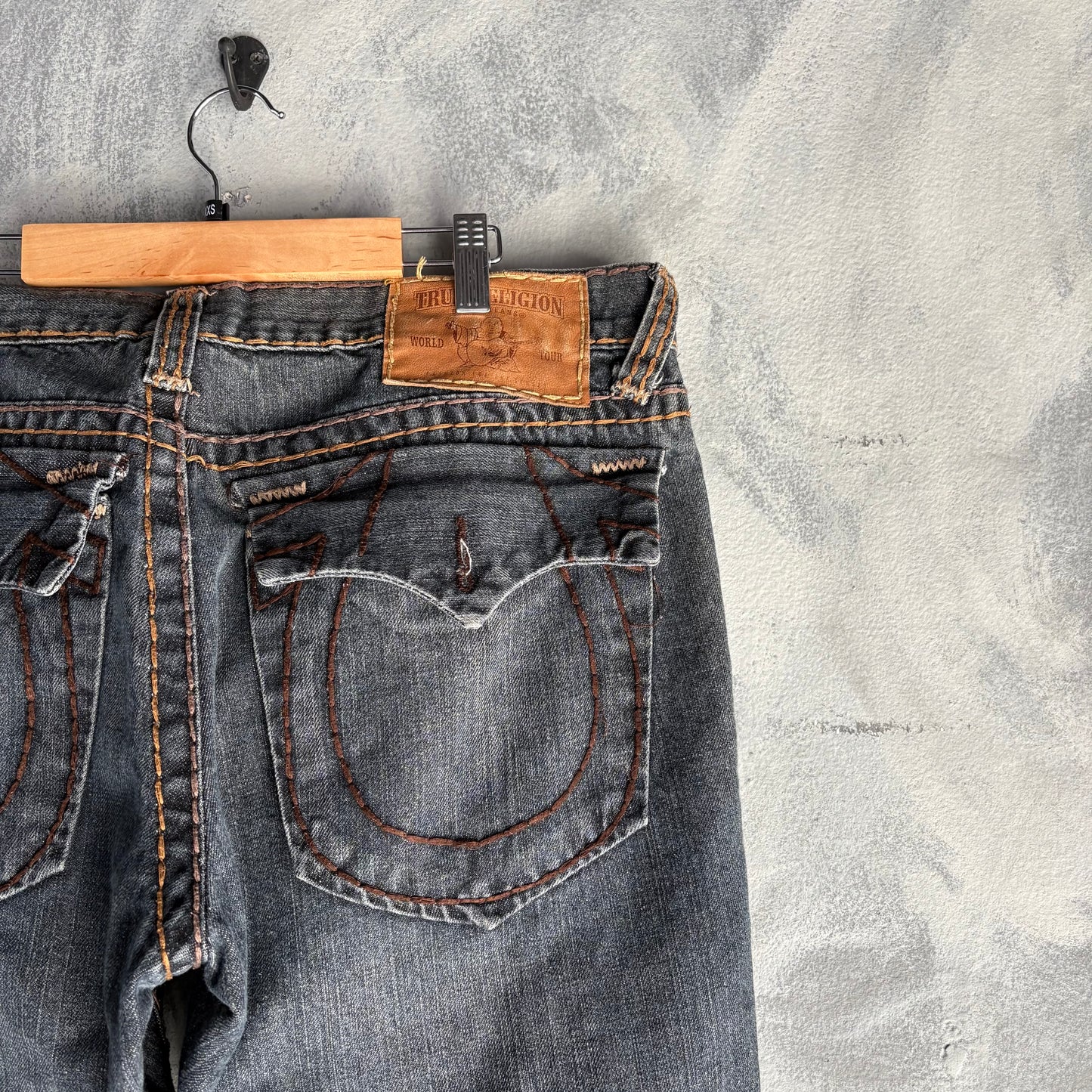 Pantalón True Religion Para Hombre Talla 34x33 Color Azul Oscuro Diseño en Bolsas Bordado