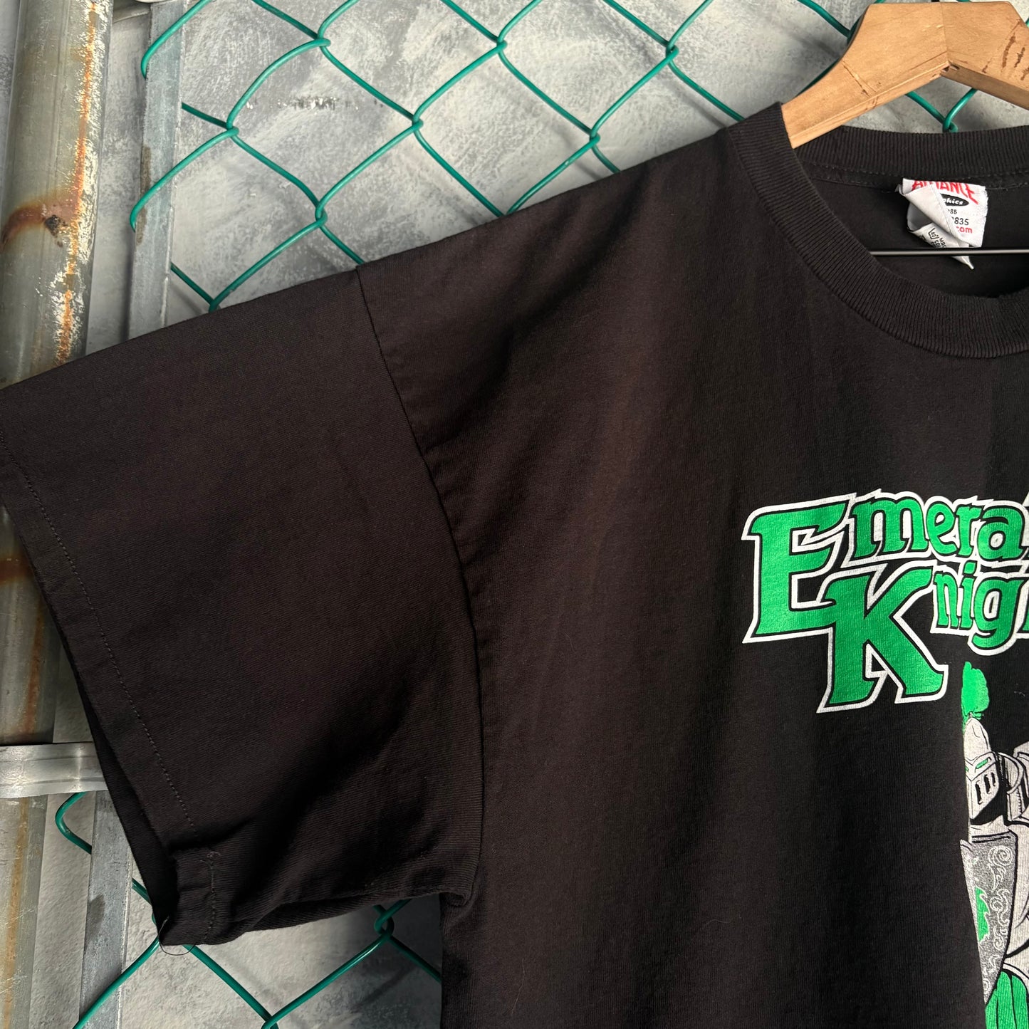 Playera Allance Para Hombre Talla XL Color Negro Emerald Knights Cómics Games
