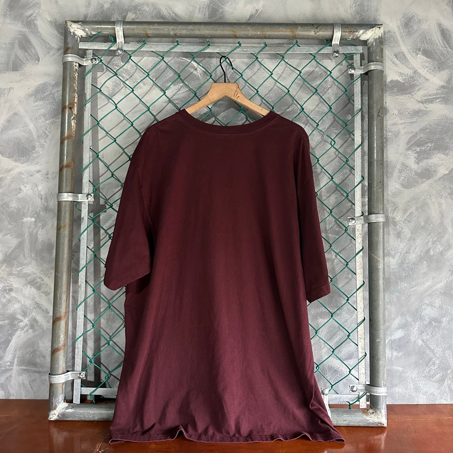 Camisa Carhartt De Hombre Talla 2XL Color Vino Con Bolsillo Loose Fit Work Wear
