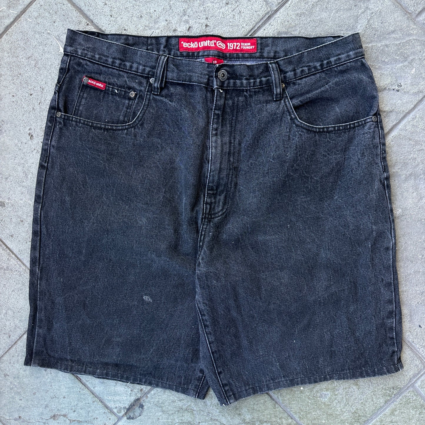 Short o Jort Vintage Ecko Unltd De Hombre Talla 38 Color Negro Desvanecido Estilo Baggy Y2K