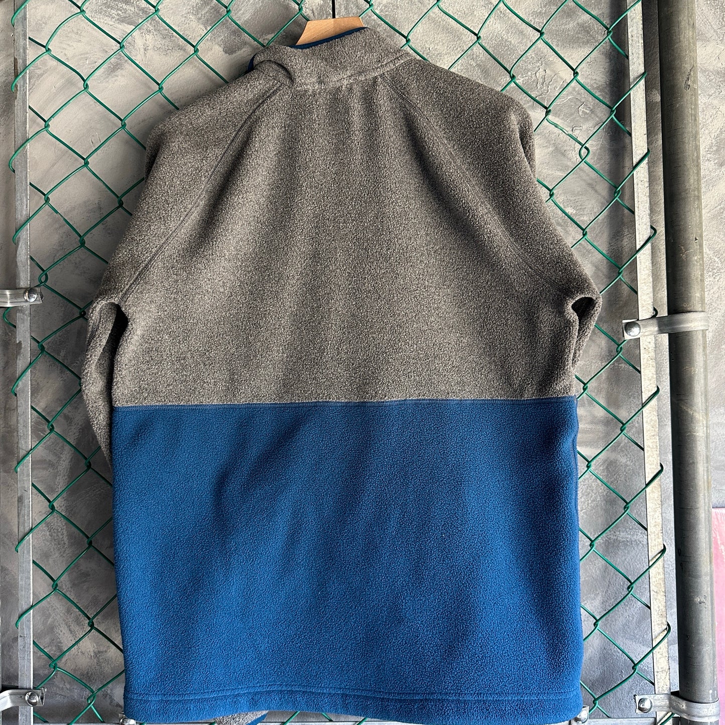 Sueter LL bean De Hombre Talla M Alto Color Gris Azul 1/4 Zip Alpinismo Senderismo