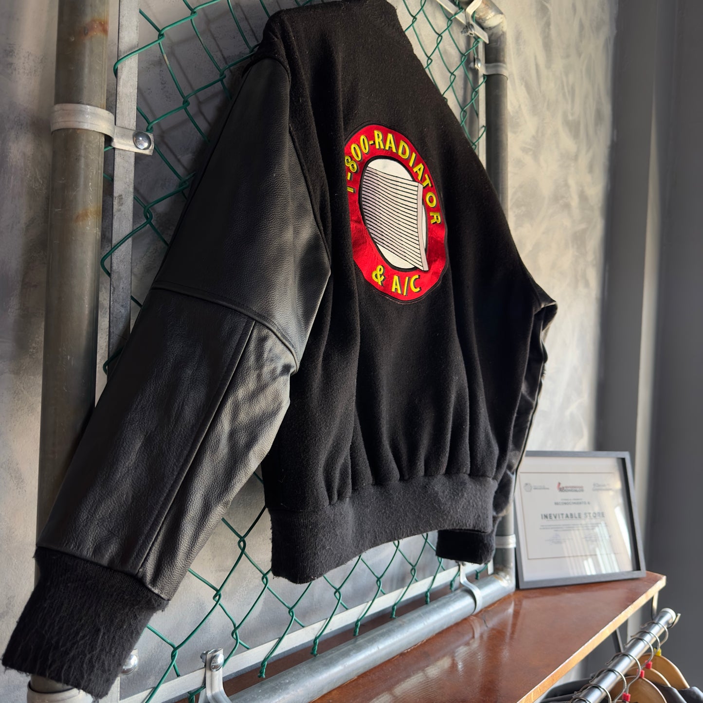 Varsity Vintage De Hombre Talla M Color Negro Mecanico De Piel Y lana