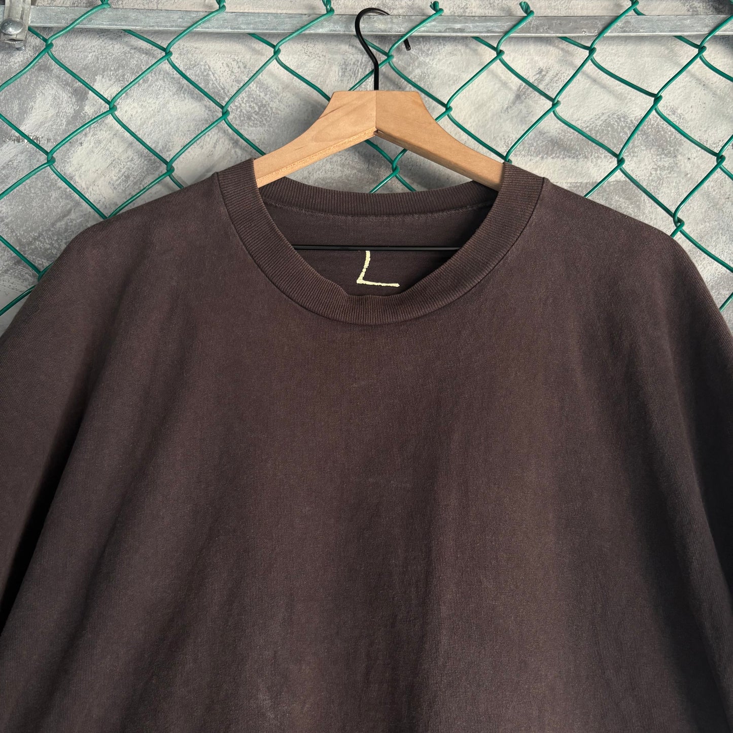 Playera sin mangas Yeezy Hombre Talla 2 queda XL Color Café Vultures Kanye West