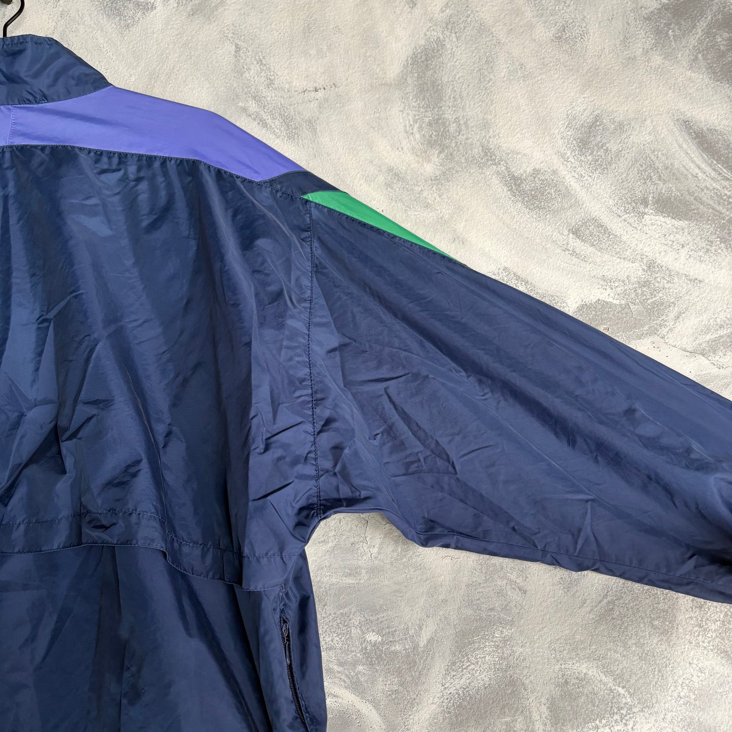 Chamarra Rompe Vientos Nike Vintage Para Hombre Talla XL Color Azul Marino con Verde