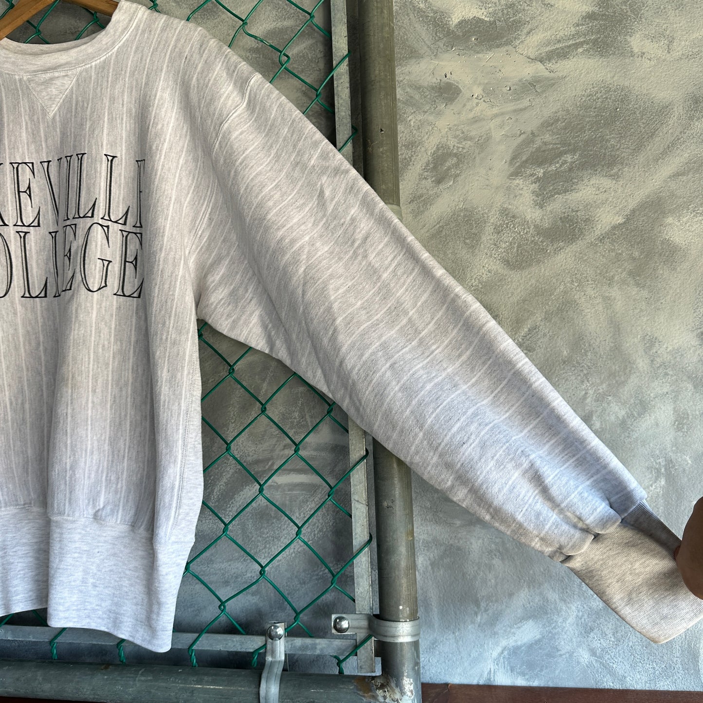 Suéter Vintage Colegial Pikeville De Hombre Talla Xl Color Gris 90s Universitario USA