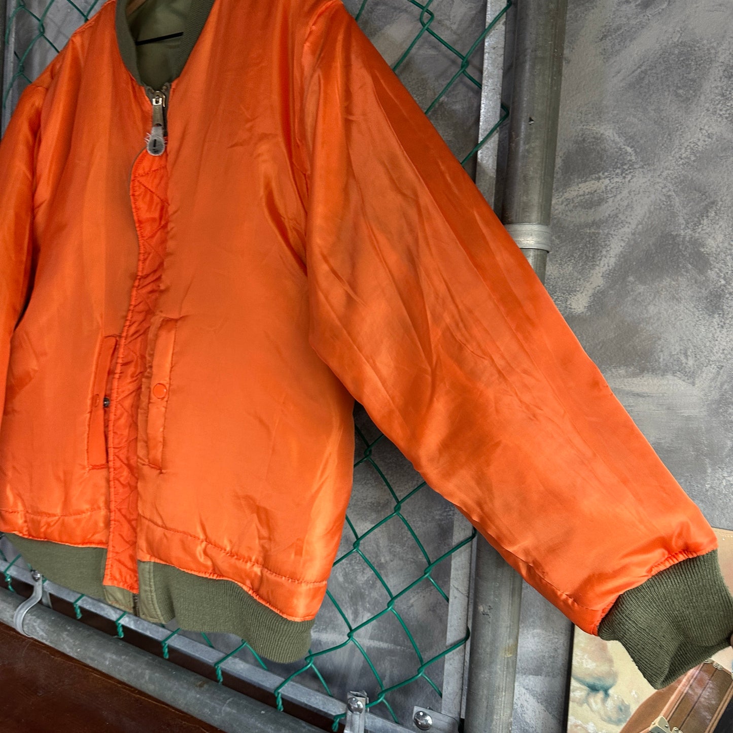 Chamarra Vintage Bomber De Hombre Talla S Queda a L Color Verde Naranaja Doble Vista Aviador