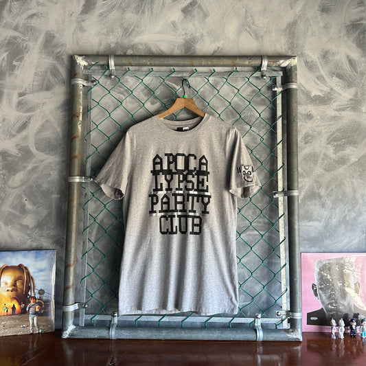 Camiseta APC Colab De Hombre Talla XL Queda A S Color Gris Manga Corta Hype Lujo
