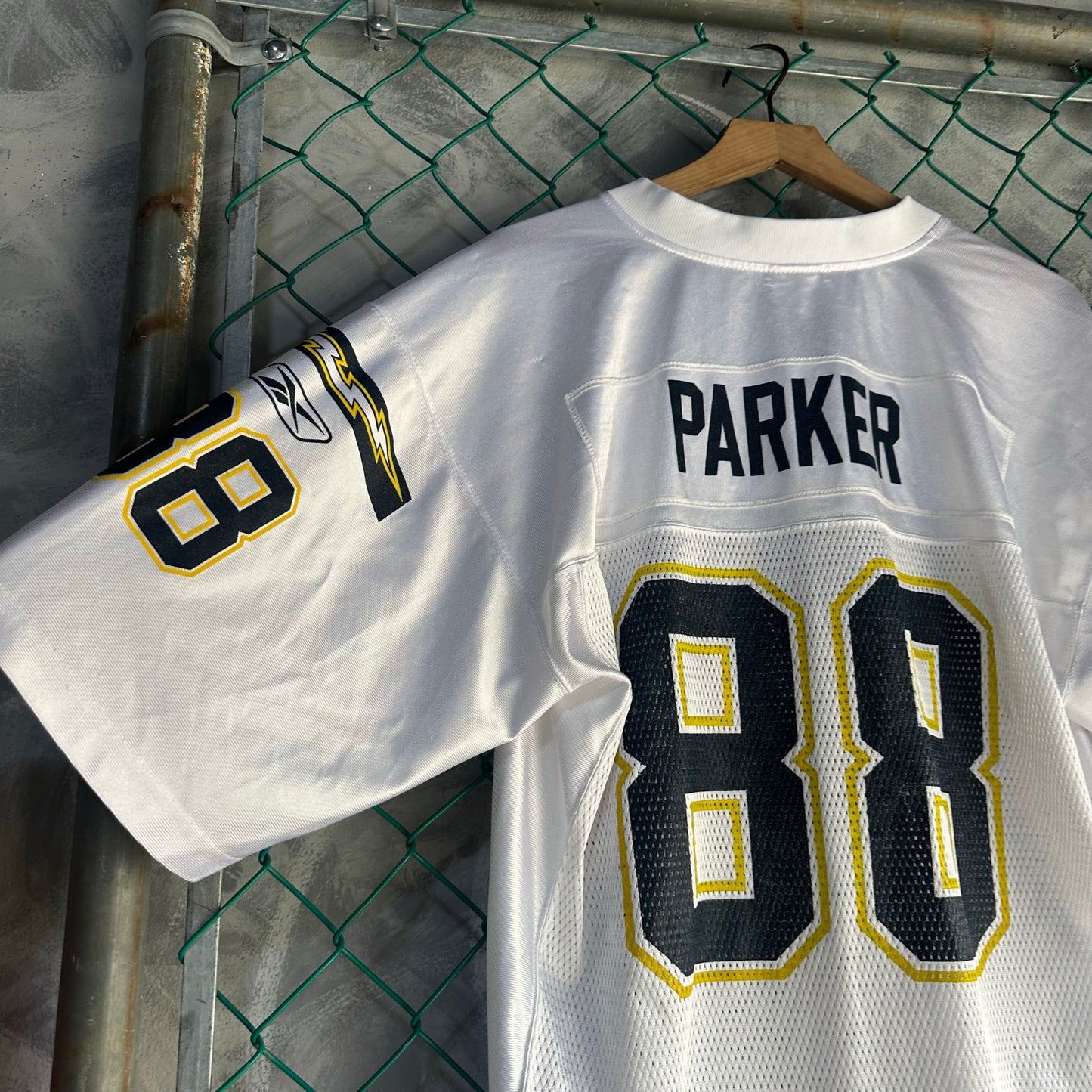 Jersey Vintage De San Diego Chargers De Hombre Talla L Color Blanco De la Marca Reebok Parker 88