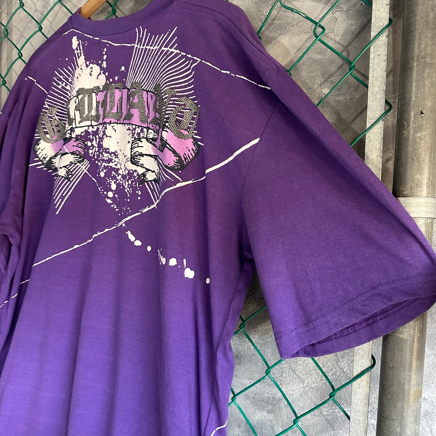 Camisa Y2K De hombre Talla 2XL Color Morado Big Print Brillos Y Pedreria