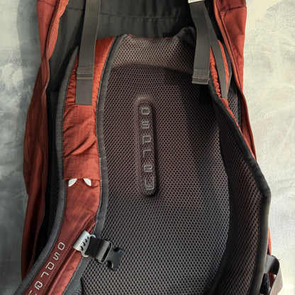 Mochila Osprey De Hiking Con Bolsa Pequeña De 70L