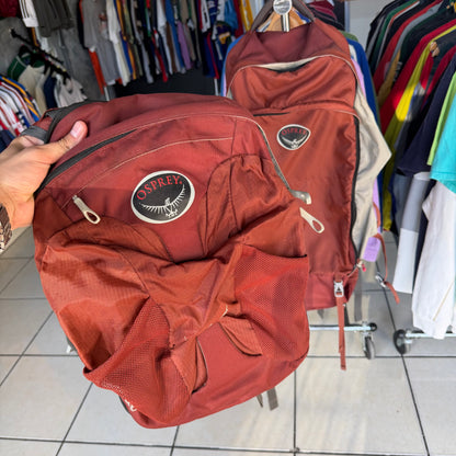 Mochila Osprey De Hiking Con Bolsa Pequeña De 70L