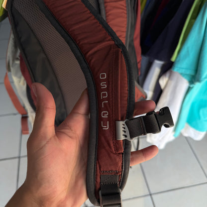 Mochila Osprey De Hiking Con Bolsa Pequeña De 70L