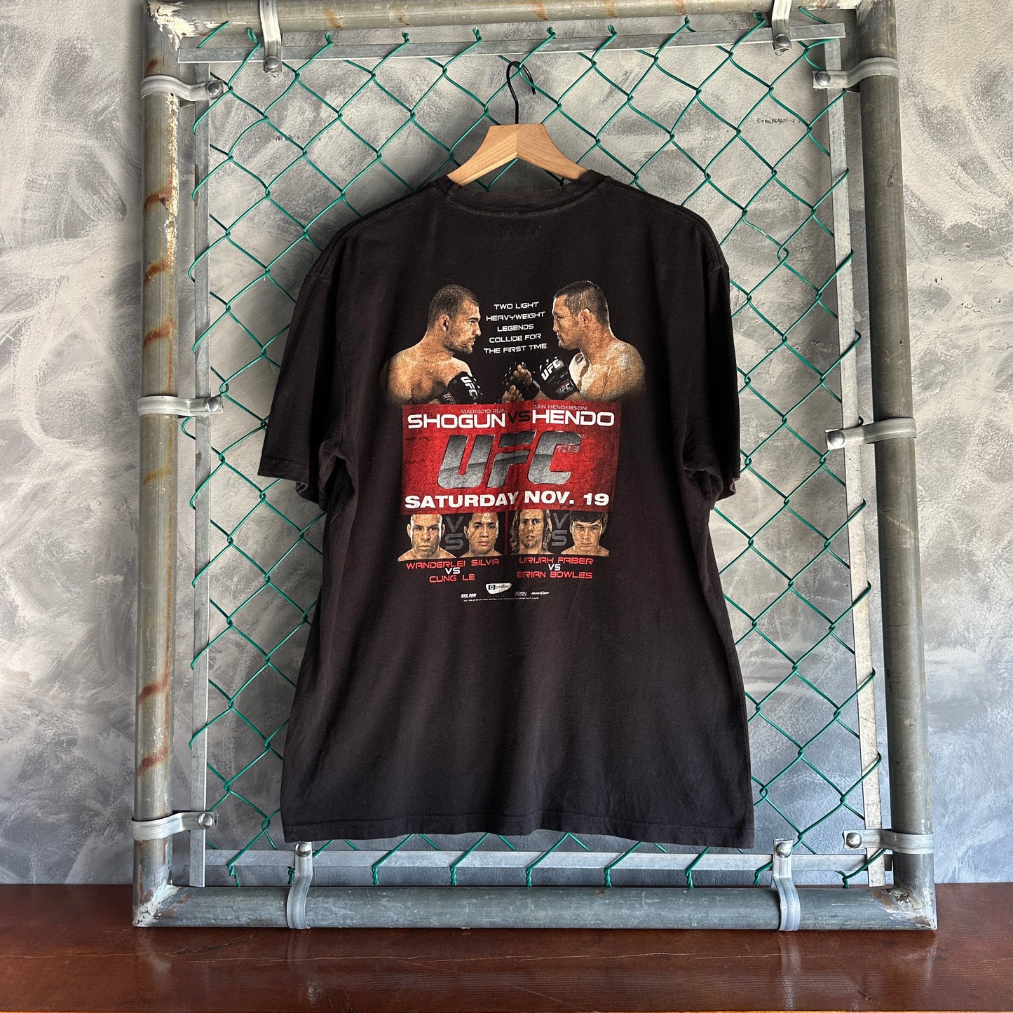 Camisa De Lucha De UFC Shogun VS Hendo De Hombre Talla XL Color Negro