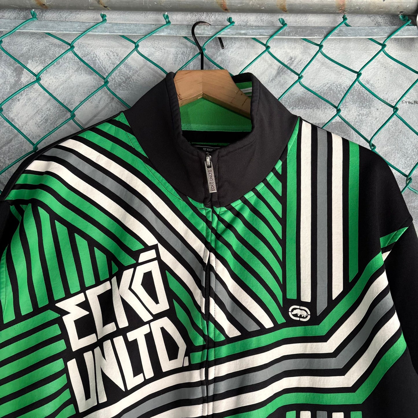 Sueter de Ziper Ecko Untld Para Hombre Talla L Color Negro con Verde